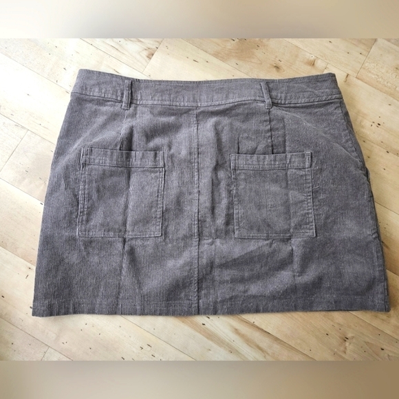 ASOS corduroy mini skirt - Picture 4 of 7